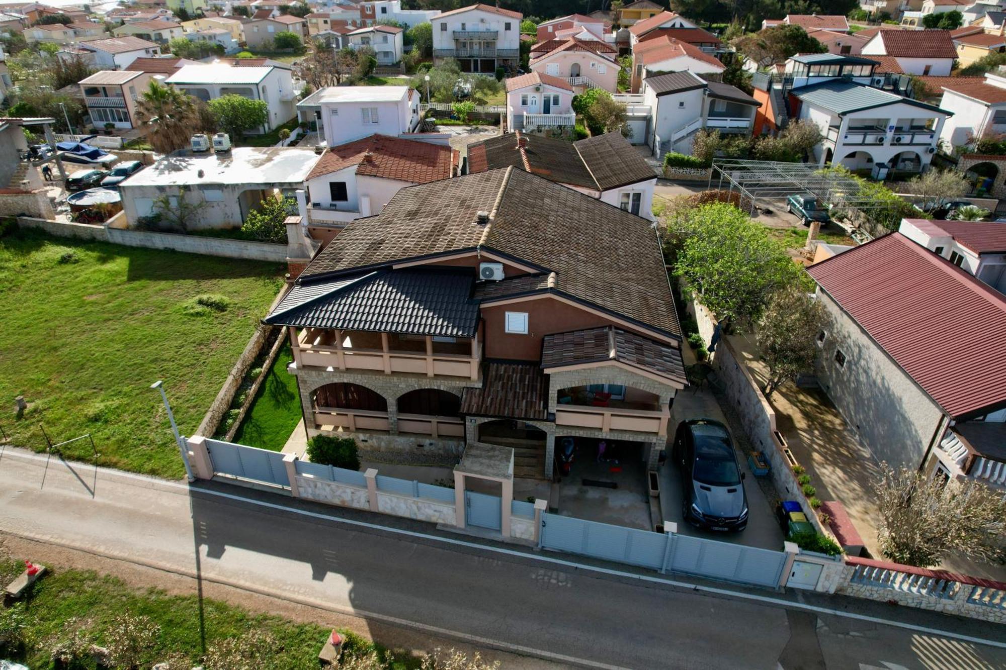 Apartment Larus Vir Exterior photo